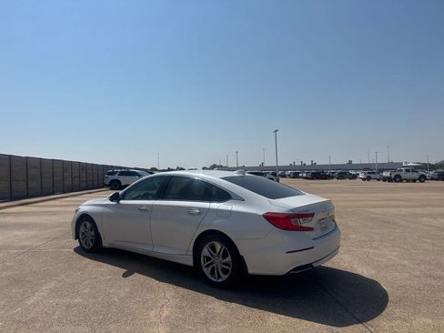 Used 2019 Honda Accord LX image 14