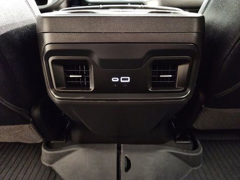 Used 2024 Chevrolet Silverado 1500 LT Trail Boss w/ Convenience Package II AWD/4WD image 31