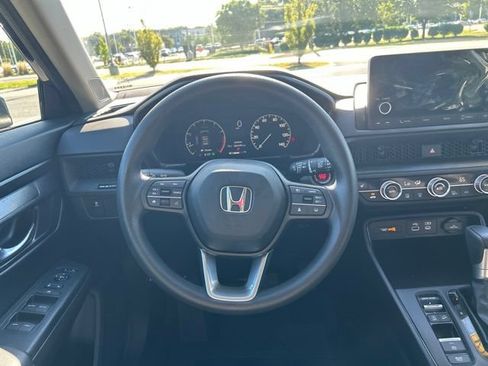 Used 2024 Honda CR-V EX image 21