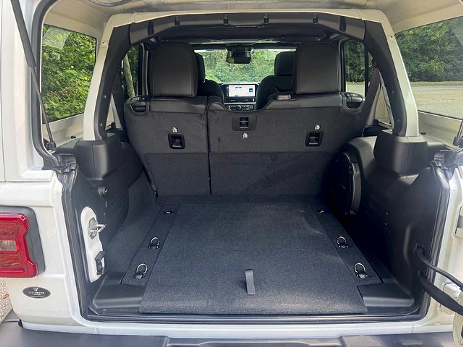 New 2026 Jeep Wrangler Unlimited Sahara AWD/4WD image 16