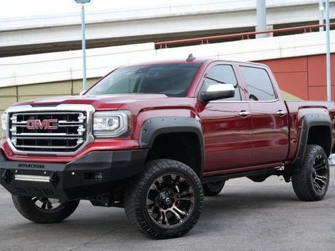Used 2018 GMC Sierra 1500 SLT w/ Texas SLT Premium Package AWD/4WD image 8