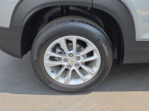 Used 2025 Chevrolet TrailBlazer LS w/ LS Convenience Package FWD image 9