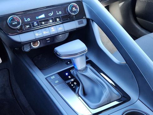 New 2025 Hyundai Elantra Sport image 23