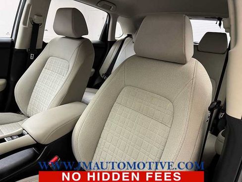 Used 2023 Honda HR-V LX image 13