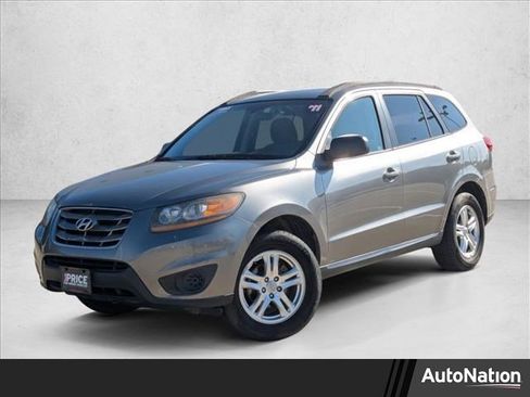 Used 2011 Hyundai Santa Fe GLS image 1