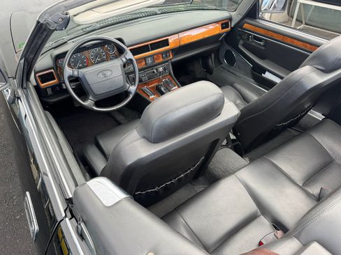 Used 1995 Jaguar XJS 4.0 Convertible RWD image 28