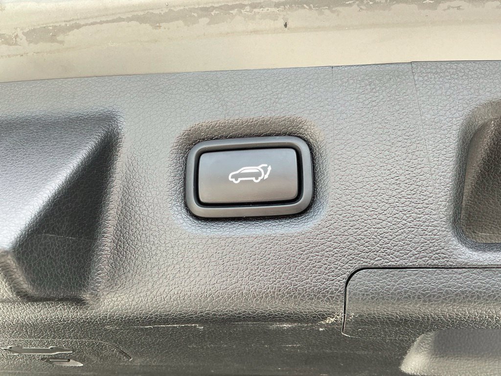 Used 2021 Hyundai Santa Fe Limited w/ Cargo Package FWD image 19
