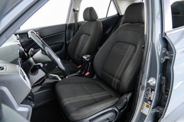 Used 2024 Hyundai Venue SEL FWD image 29