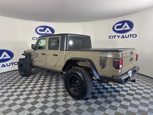Used 2020 Jeep Gladiator Sport AWD/4WD image 5