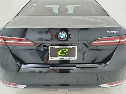 Used 2026 BMW 530i image 12
