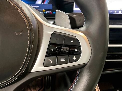 Used 2025 BMW X6 M60i AWD/4WD image 26