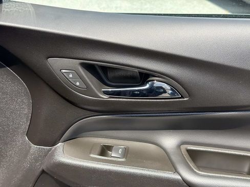 Used 2024 Chevrolet Equinox LT FWD image 15