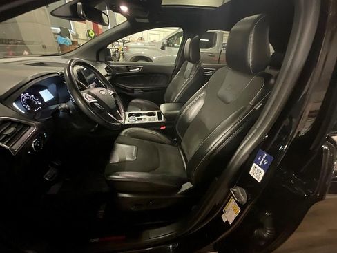 Used 2024 Ford Edge ST w/ Equipment Group 401A image 4