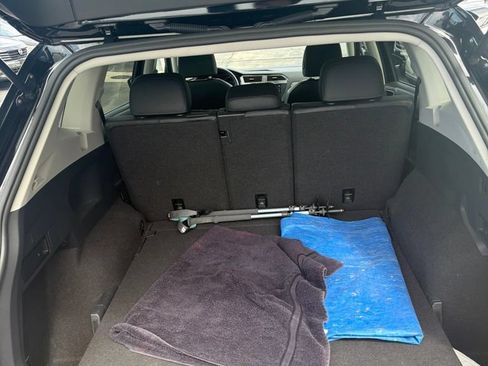 Used 2019 Volkswagen Tiguan SE w/ Panoramic Sunroof Package AWD/4WD image 7