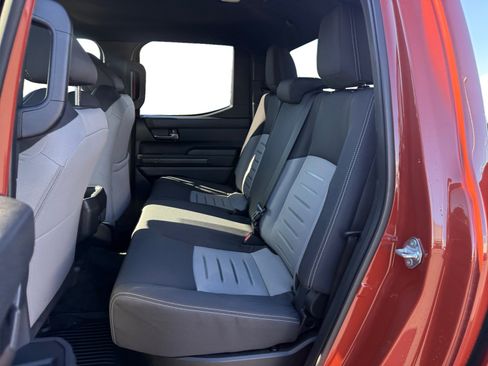 Used 2025 Toyota Tacoma TRD Off-Road image 16