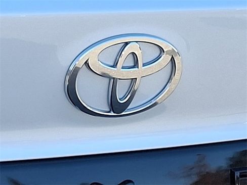 Used 2025 Toyota Camry XSE image 33