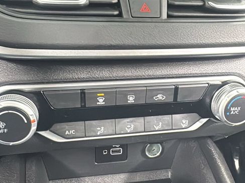 Used 2024 Nissan Altima 2.5 S image 24