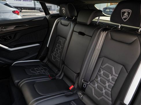 New 2025 Lamborghini Urus SE image 6