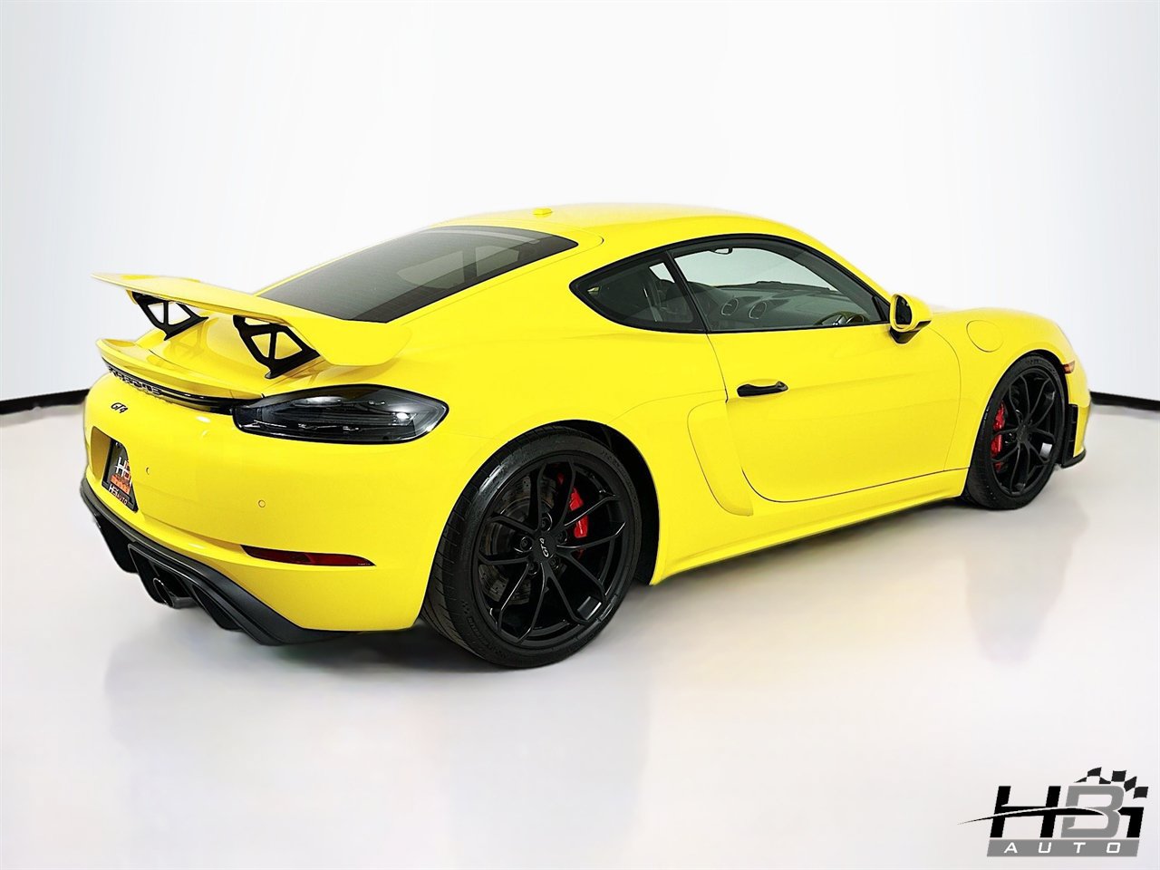 Used 2022 Porsche 718 Cayman GT4 RWD image 5