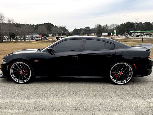 Used 2016 Dodge Charger R/T Scat Pack w/ Technology Group image 12