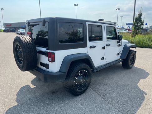 Used 2015 Jeep Wrangler Unlimited Sport w/ Quick Order Package 24S AWD/4WD image 5