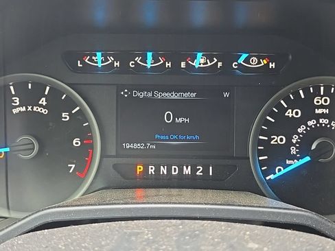 Used 2015 Ford F150 XLT w/ Equipment Group 302A Luxury AWD/4WD image 4