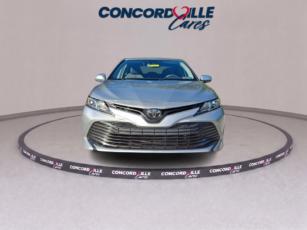 Used 2019 Toyota Camry LE w/ Convenience Package FWD image 2