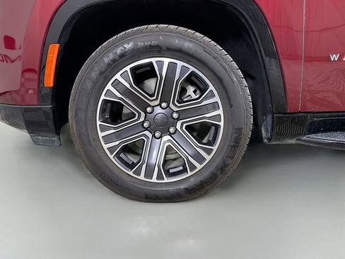 Used 2023 Jeep Wagoneer Series II image 32