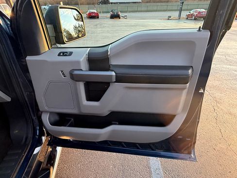 Used 2018 Ford F150 XLT w/ Trailer Tow Package image 28