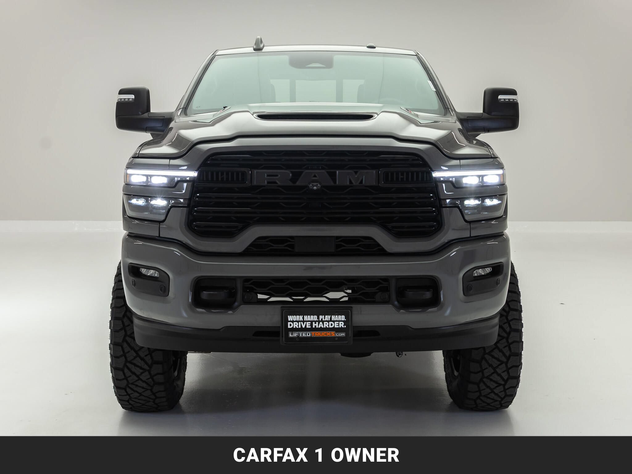 Used 2025 RAM 2500 Laramie AWD/4WD image 4