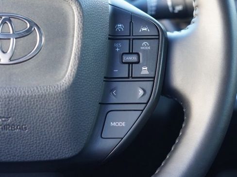 Used 2024 Toyota Prius LE image 18