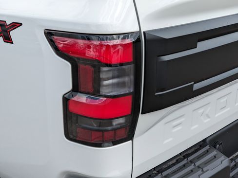 New 2026 Nissan Frontier PRO-4X w/ Pro-4x Convenience Package AWD/4WD image 11