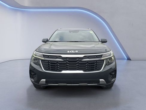 Used 2024 Kia Seltos EX AWD/4WD image 8