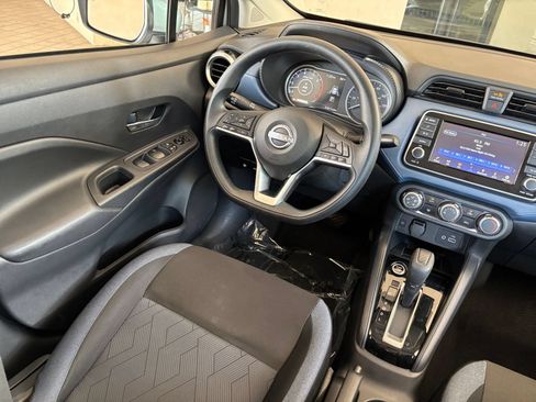 Used 2025 Nissan Versa SV FWD image 31