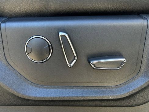 Used 2019 Ford F250 Lariat w/ Lariat Ultimate Package image 32