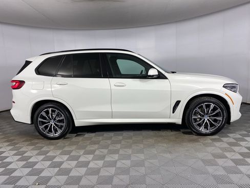 Certified 2023 BMW X5 xDrive40i w/ M Sport Package image 28