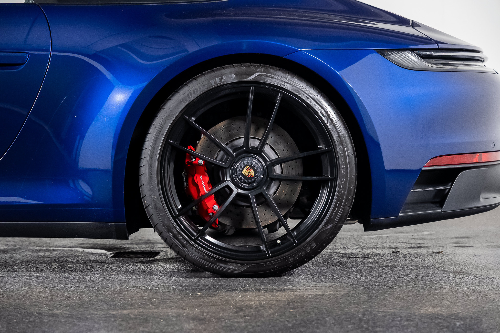 Used 2024 Porsche 911 Carrera GTS w/ Premium Package RWD image 19