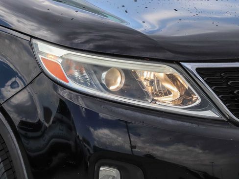 Used 2015 Kia Sorento LX FWD image 4