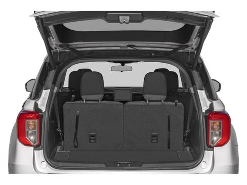 Used 2024 Ford Explorer XLT w/ Equipment Group 202A AWD/4WD image 6