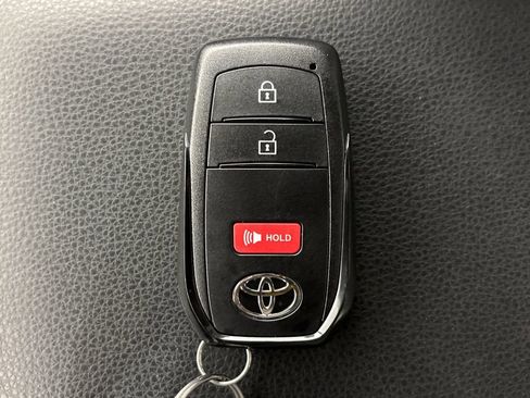 Used 2024 Toyota Tacoma SR5 RWD image 31