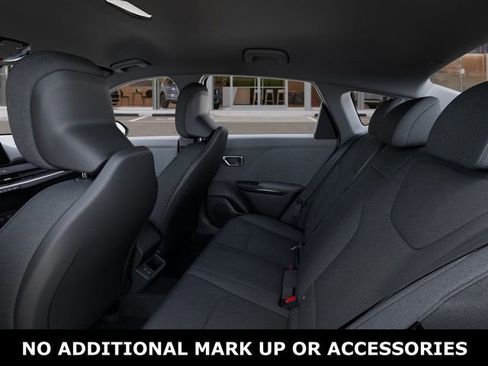 New 2026 Kia K4 LXS image 18