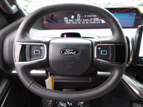 New 2026 Ford Expedition Platinum AWD/4WD image 14