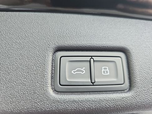 New 2025 Audi Q5 Premium Plus image 13