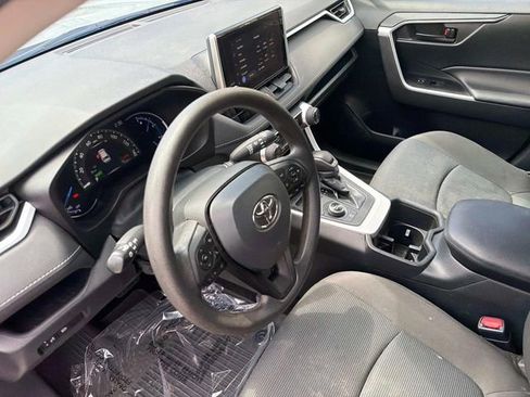 Used 2023 Toyota RAV4 LE AWD/4WD image 24