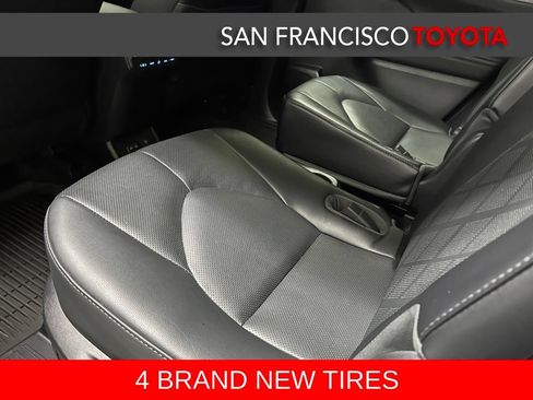 Used 2022 Toyota Highlander Platinum AWD/4WD image 16