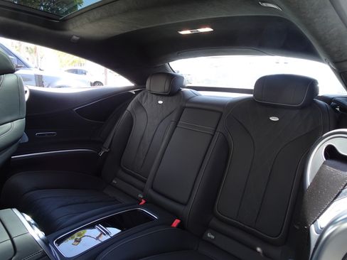 Used 2020 Mercedes-Benz S 560 4MATIC Coupe image 11