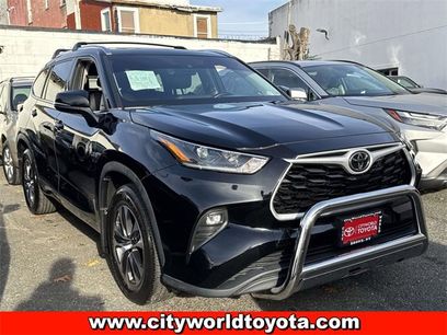 Used 2021 Toyota Highlander XLE
