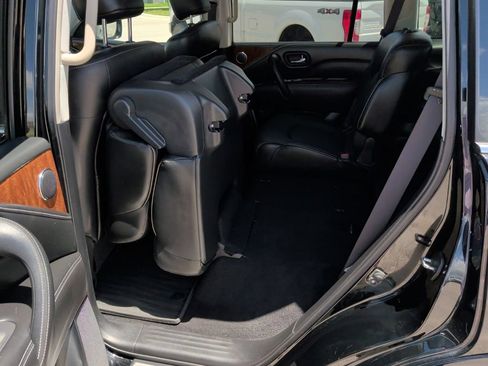 Used 2019 INFINITI QX80 Luxe w/ All-Season Package RWD image 39