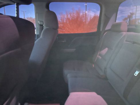Used 2018 Chevrolet Silverado 1500 LT w/ All Star Edition AWD/4WD image 10
