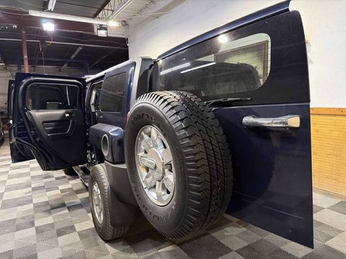 Used 2007 HUMMER H3 image 12